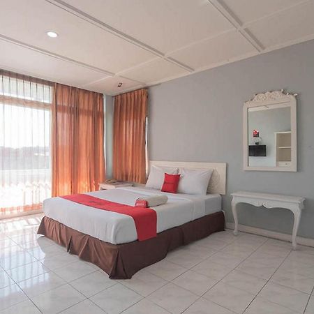 Hotel Reddoorz At Jalan Raya Lembang Padasul Exteriér fotografie