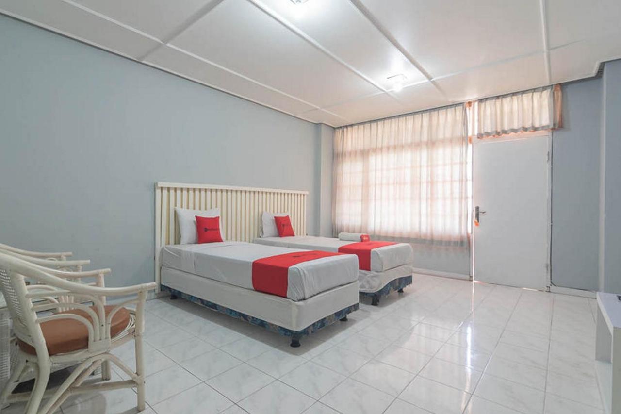 Hotel Reddoorz At Jalan Raya Lembang Padasul Exteriér fotografie