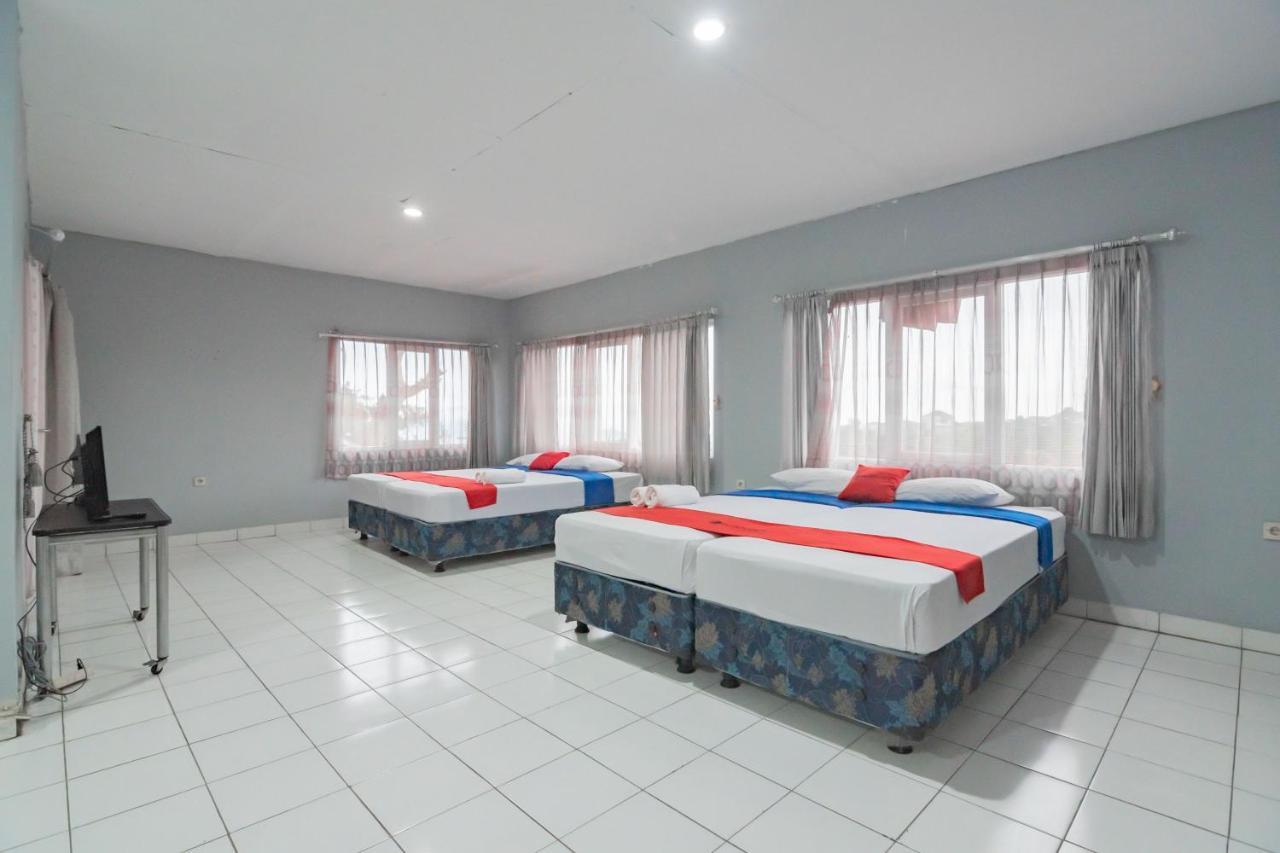 Hotel Reddoorz At Jalan Raya Lembang Padasul Exteriér fotografie